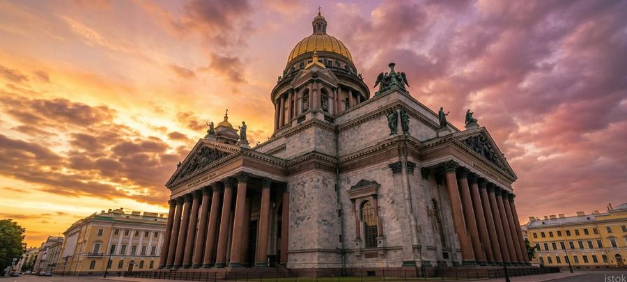 Петербург встречает Новый год: сказка, музыка и шампанское 3 дня
