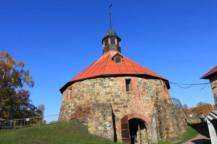 Водопады, гранат, альпаки и тигры: путешествие в Карелию