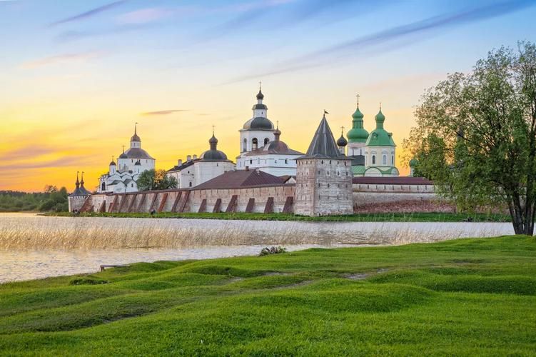 Узоры старины: в краю резных палисадов