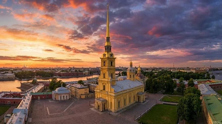 В сердце советской Москвы: от Кремля до атома