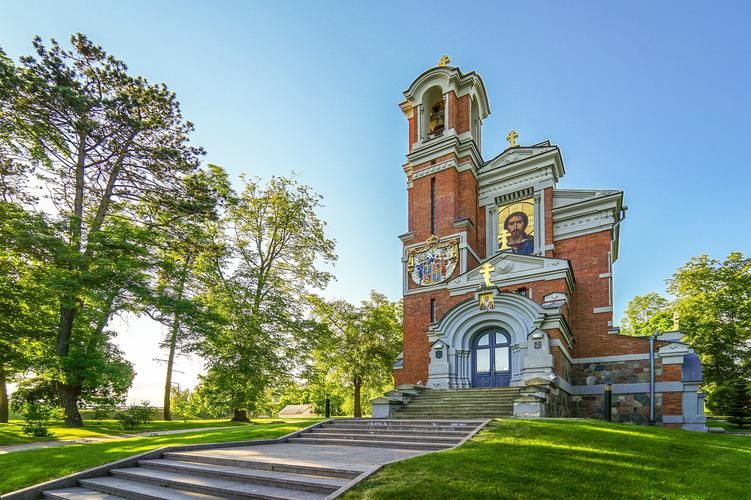 Автобус| Магнаты: следы в белом ветре из Нижнего Новгорода